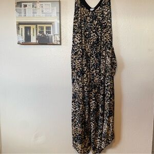 Gilli Black and Cream Floral Dress women’s small